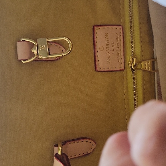 Designer bag gorgeous large tote and shoulder dust cover ✨️ ♥️color yellow pink - Picture 8 of 8